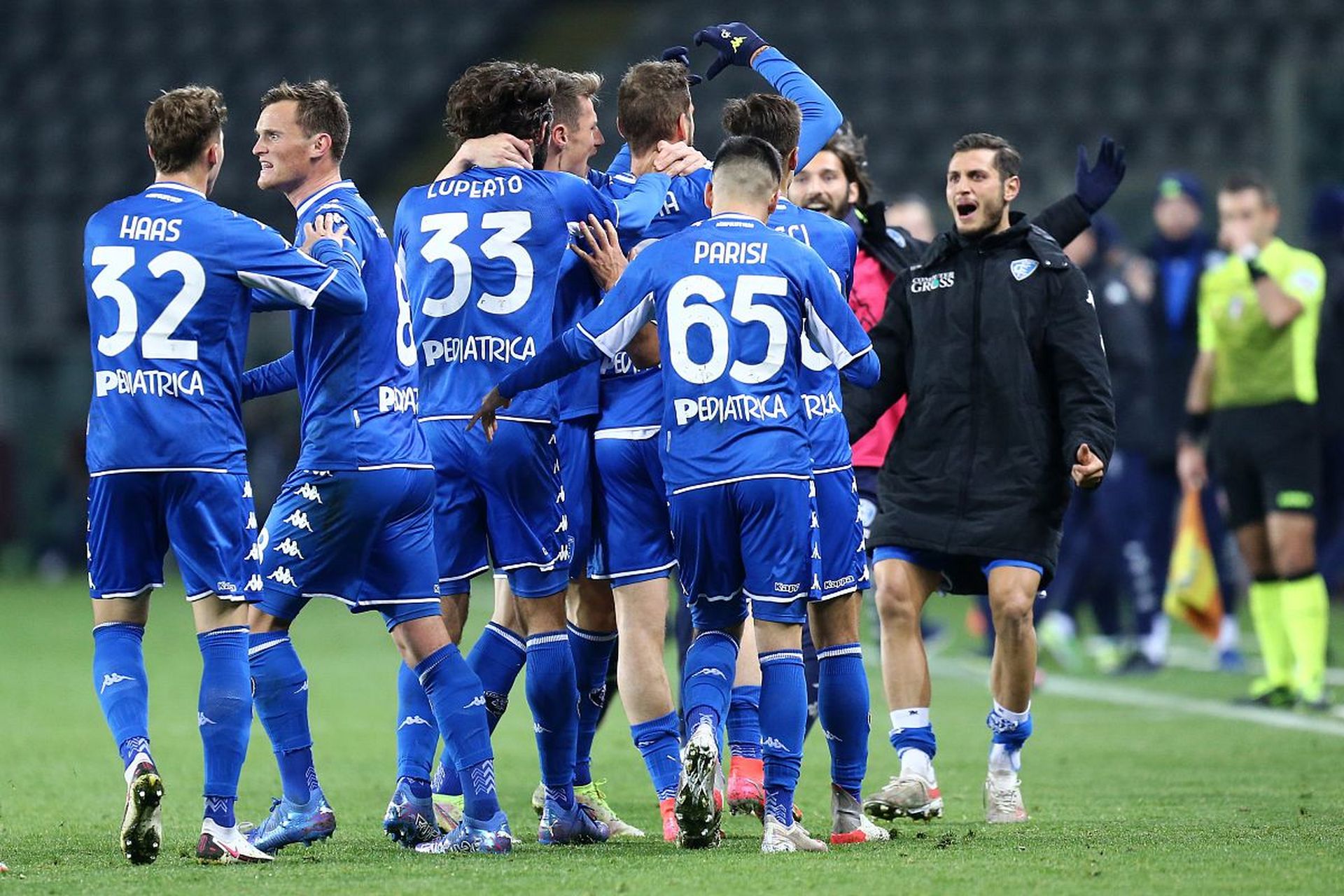 并成功登顶 并成功登顶